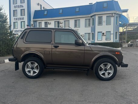 2022 Lada (ВАЗ) Niva Legend Euro-2 I, коричневый, 937000 рублей, вид 4