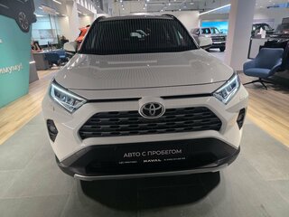 2020 Toyota RAV4 V (XA50), белый, 3190000 рублей, вид 2