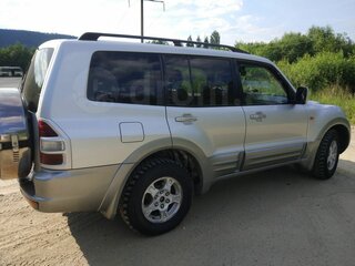 2002 Mitsubishi Pajero III, серебристый, 950000 рублей, вид 4
