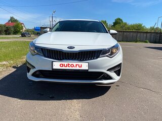 2020 Kia Optima IV Рестайлинг, белый, 2300000 рублей, вид 3