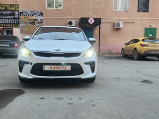 2017 Kia Rio IV, белый, 1250000 рублей, вид 3