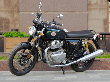 2025 Royal Enfield Interceptor 650, красный, 680000 рублей, вид 1