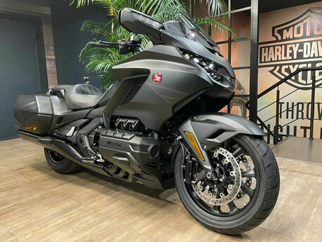 2026 Honda GL 1800 Gold Wing, чёрный, 3850000 рублей, вид 3