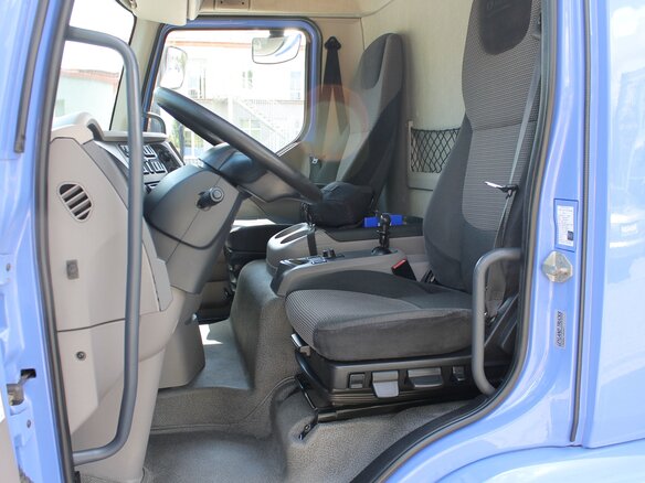 2015 DAF LF (2013-н.в), голубой, 3620000 рублей - вид 10