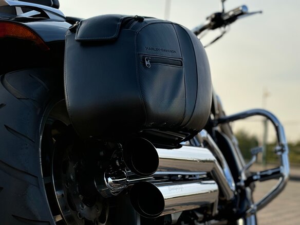 2016 Harley-Davidson V-Rod Muscle, чёрный, 2340000 рублей - вид 17