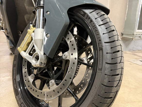 2018 BMW S 1000 R, серый, 1000000 рублей - вид 7
