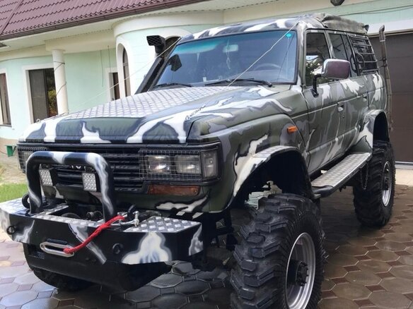 1989 Toyota Land Cruiser 60 Series, зелёный, 1500000 рублей - вид 1