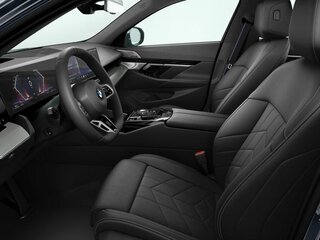 2026 BMW 5 серии 530i VIII (G60/G61/G68), чёрный, 9490000 рублей, вид 3