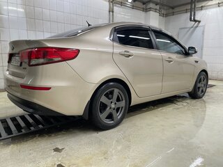 2015 Kia Rio III Рестайлинг, бежевый, 1150000 рублей, вид 5