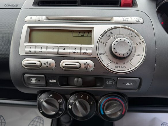 2005 Honda Fit I, серый - вид 17
