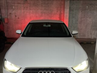 2015 Audi A4 IV (B8) Рестайлинг, белый, 3000000 рублей, вид 4