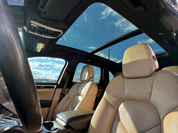 2016 Porsche Cayenne S II Рестайлинг (958), синий, 4000000 рублей - вид 9