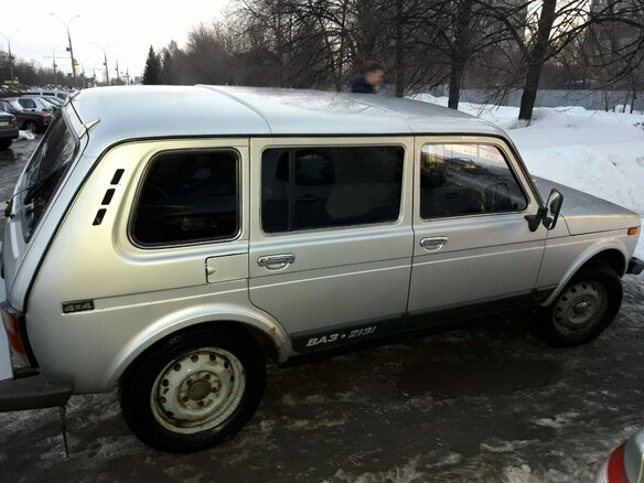 2007 Lada (ВАЗ) 2131 (4x4) I, серебристый - вид 1