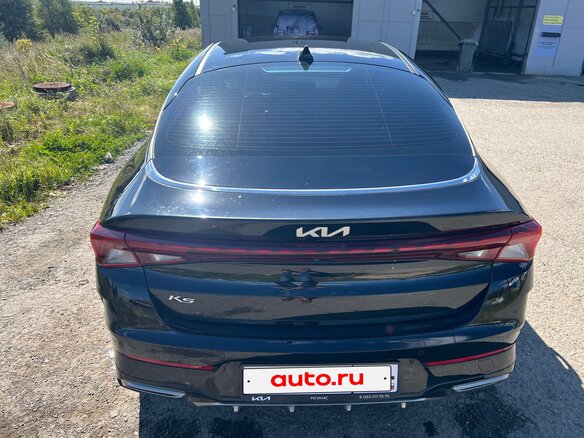 2022 Kia K5 III, чёрный, 2500000 рублей - вид 5