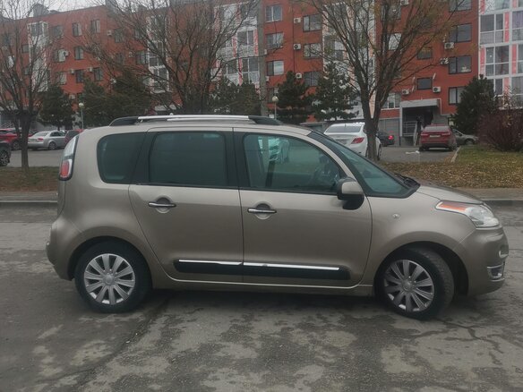 2010 Citroen C3 Picasso I, золотистый, 590000 рублей - вид 7