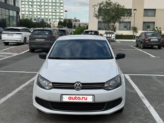 2013 Volkswagen Polo V, белый, 820000 рублей, вид 2
