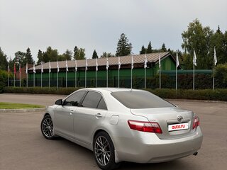 2009 Toyota Camry VI (XV40) Рестайлинг, серебристый, 1090000 рублей, вид 5