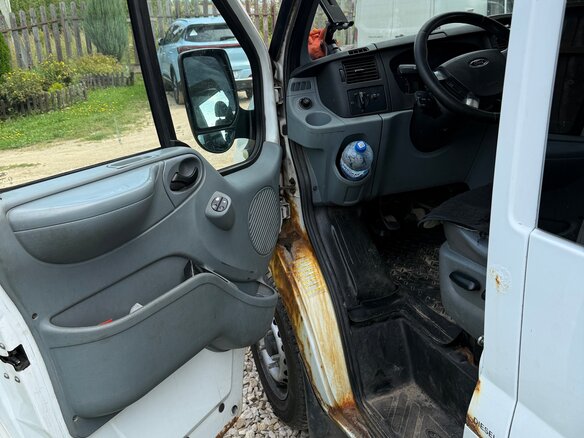 2010 Ford Transit, белый, 1150000 рублей - вид 7