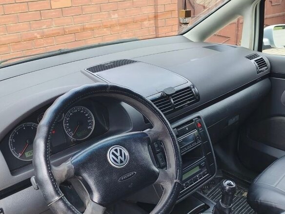 2002 Volkswagen Sharan I Рестайлинг, серый, 555000 рублей - вид 6