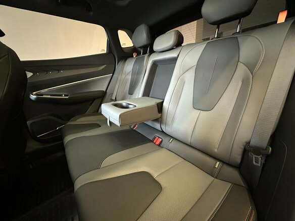 2026 Geely Cityray, белый - вид 13