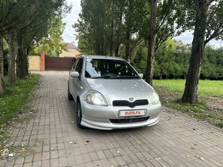 2001 Toyota Vitz I (P10), серый, 330000 рублей, вид 4