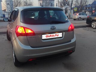2013 Kia Venga 5-speed I, серебристый, 750000 рублей, вид 5