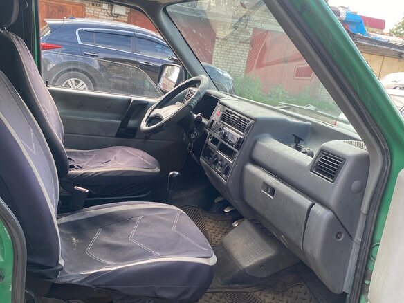1992 Volkswagen Transporter T4, зелёный, 320000 рублей - вид 5