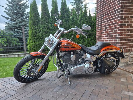 2014 Harley-Davidson Breakout, оранжевый, 2200000 рублей, вид 3
