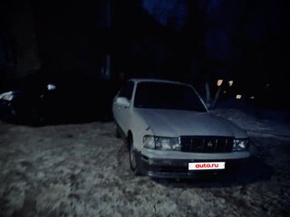1993 Toyota Crown IX (S140), серый, 200000 рублей, вид 2