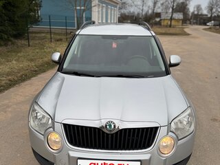 2013 Skoda Yeti I, серебристый, 800000 рублей, вид 1