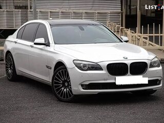 2010 BMW 7 серии Long 750Li xDrive V (F01/F02/F04), белый, 1890000 рублей, вид 1