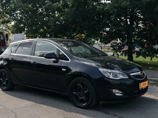 2011 Opel Astra J, чёрный, 950000 рублей, вид 1