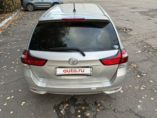 2017 Toyota Corolla Fielder XI (E160, E170, E180) Рестайлинг 1, серебристый, 1415000 рублей, вид 4