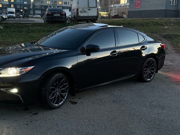 2017 Lexus ES 250 VI Рестайлинг, чёрный, 3000000 рублей - вид 6