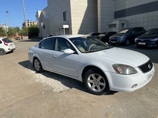 2001 Nissan Altima III (L31), белый, 410000 рублей, вид 1
