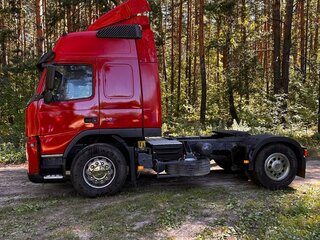2011 Volvo FM, красный, 2150000 рублей, вид 5