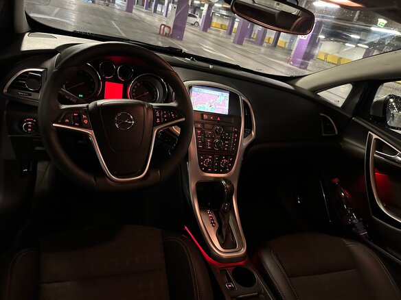 2012 Opel Astra GTC J Рестайлинг, серебристый, 990000 рублей - вид 21