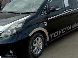 2010 Toyota ISis I Рестайлинг, чёрный, 1420000 рублей, вид 1