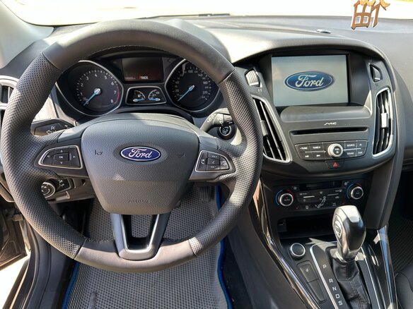 2016 Ford Focus III Рестайлинг, серый, 999999 рублей - вид 10