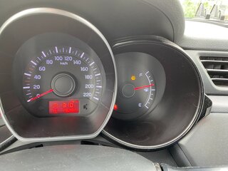 2016 Kia Rio III Рестайлинг, серый, 1050000 рублей, вид 4