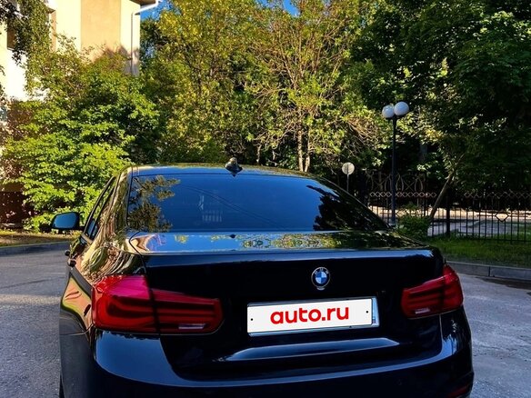 2018 BMW 3 серии 318i VI (F3x) Рестайлинг, чёрный, 2150000 рублей - вид 2