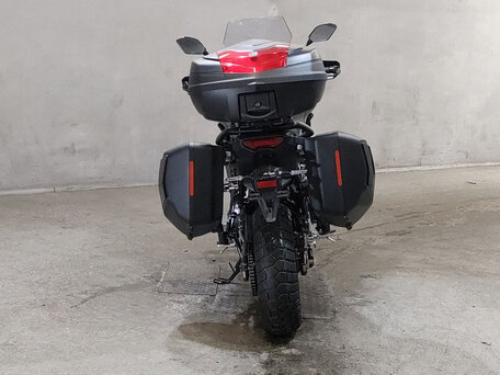 2024 Yamaha MT-09 Tracer (FJ-09), серый, 1800000 рублей, вид 4