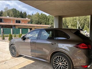2012 Porsche Cayenne S II (958), коричневый, 1850000 рублей, вид 3