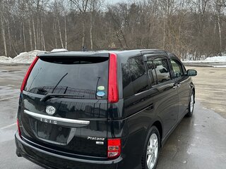 2010 Toyota ISis I Рестайлинг, чёрный, 550000 рублей, вид 3