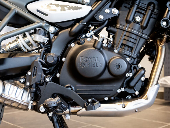 2025 Royal Enfield Himalayan, белый, 610000 рублей - вид 18