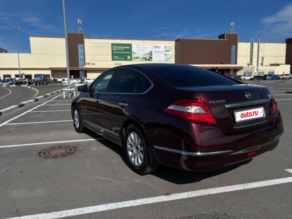 2010 Nissan Teana II (J32), пурпурный, 850000 рублей - вид 19