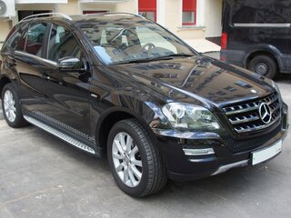 2010 Mercedes-Benz M-Класс 350 II (W164) Рестайлинг, чёрный, 4000000 рублей, вид 2