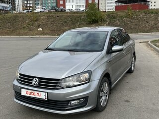 2018 Volkswagen Polo V Рестайлинг, серебристый, 1380179 рублей, вид 1