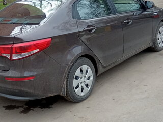 2016 Kia Rio III Рестайлинг, коричневый, 1250000 рублей, вид 3