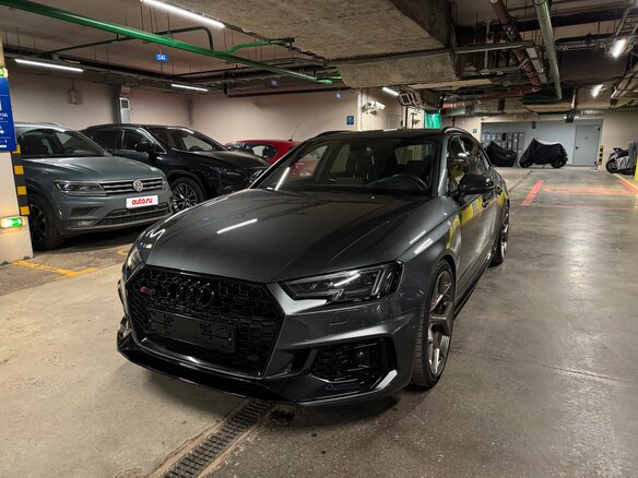 2019 Audi RS 4 IV (B9), серебристый, 5500000 рублей - вид 3